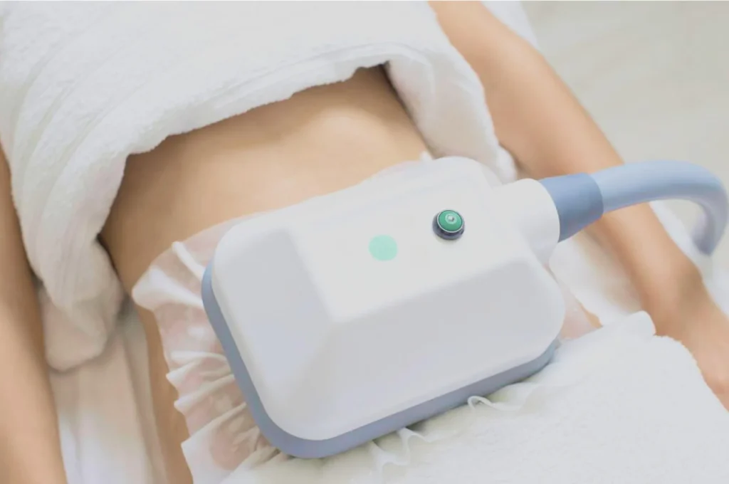 How Fat Freezing and HIFU Work Together? 3 advantages to combining Fat Freezing and HIFU Busby
